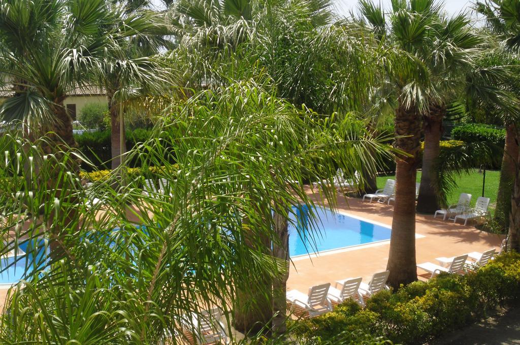 Villa Laura Residence Hotel Apartments & Studios アシェーア エクステリア 写真