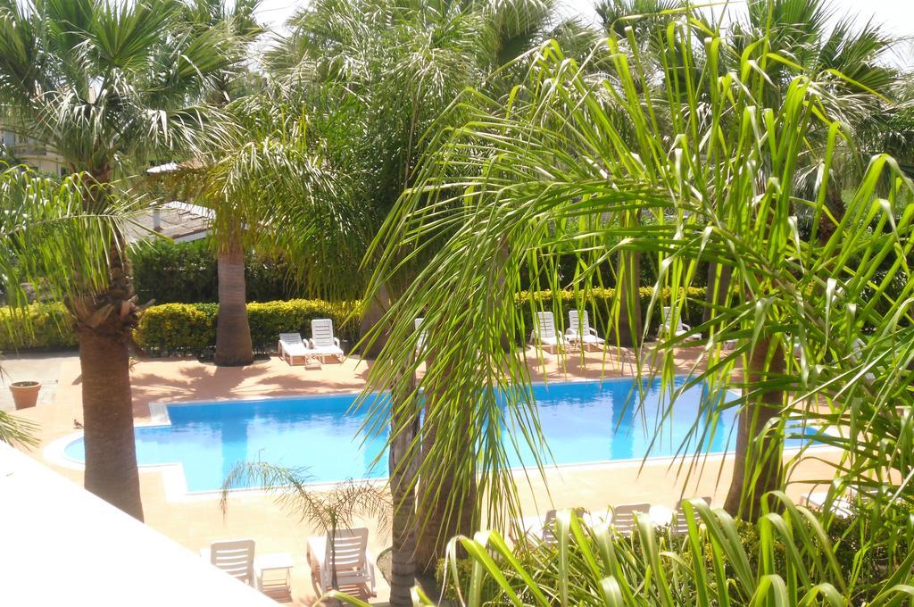 Villa Laura Residence Hotel Apartments & Studios アシェーア エクステリア 写真